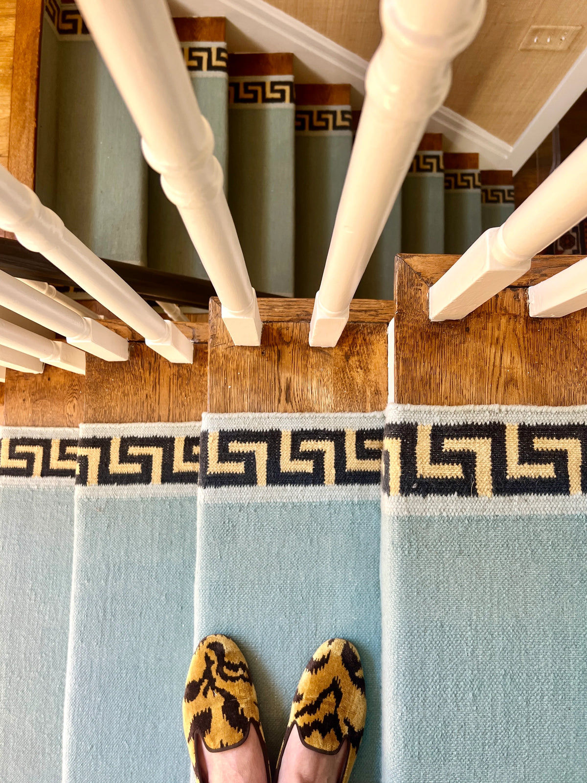 Aqua Blue & Navy Flatweave Rug – Greek Key Border 8x10 Area Rug