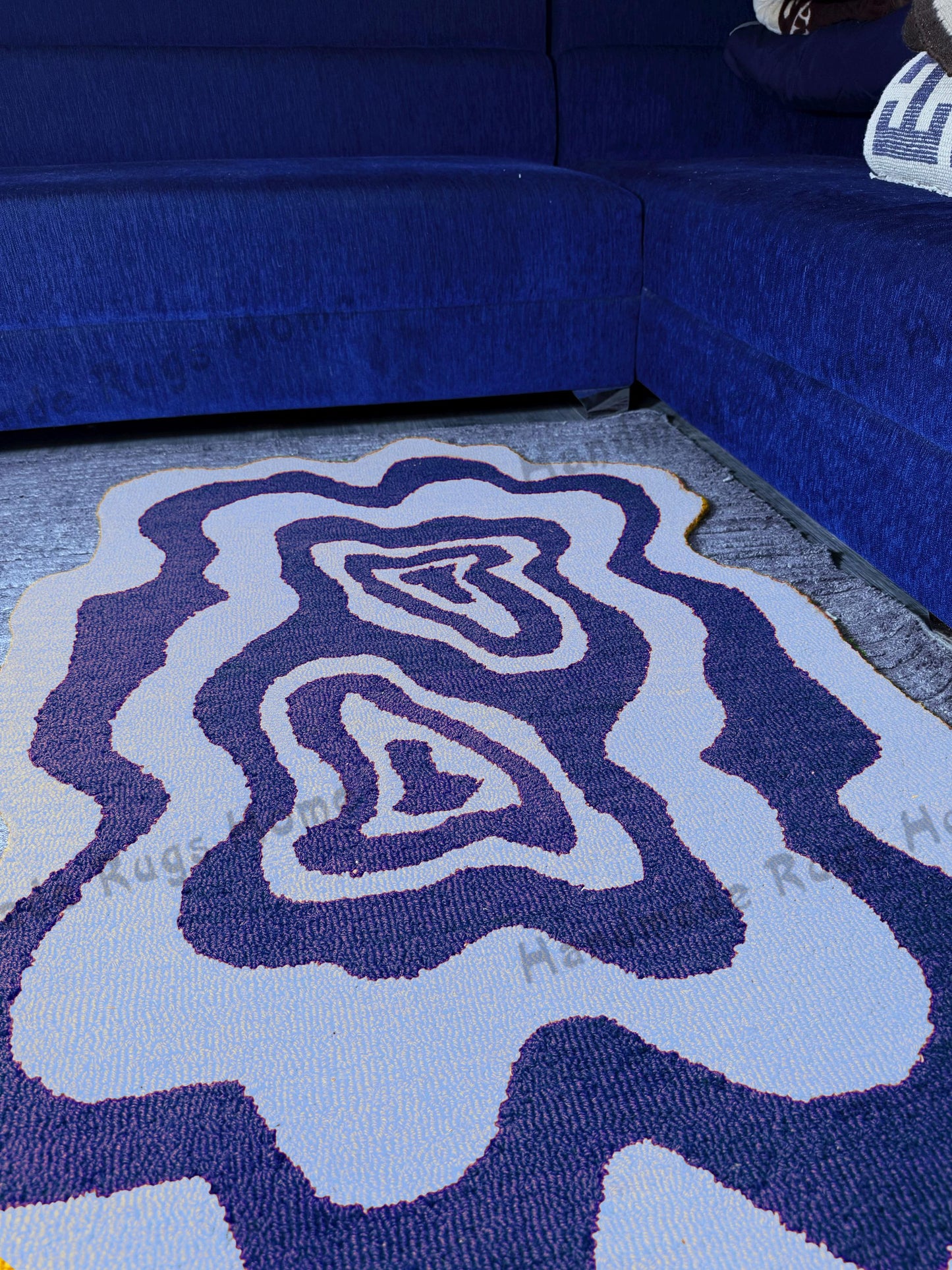 Hand-Tufted Wool Rug: Wavy Multicolor Artisan Carpet
