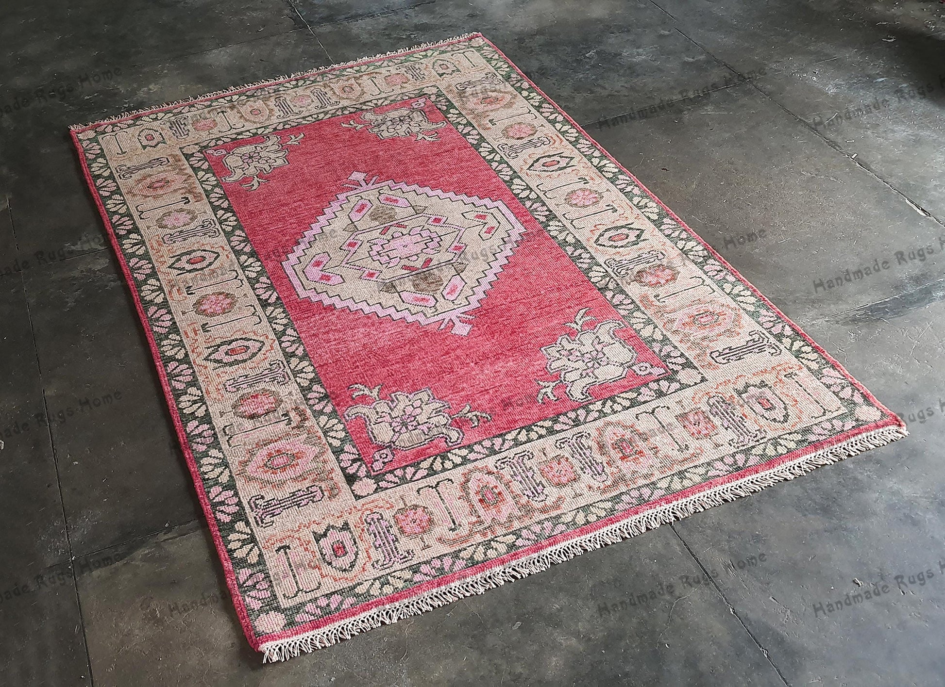 Vintage Oushak carpet with geometric and floral motifs