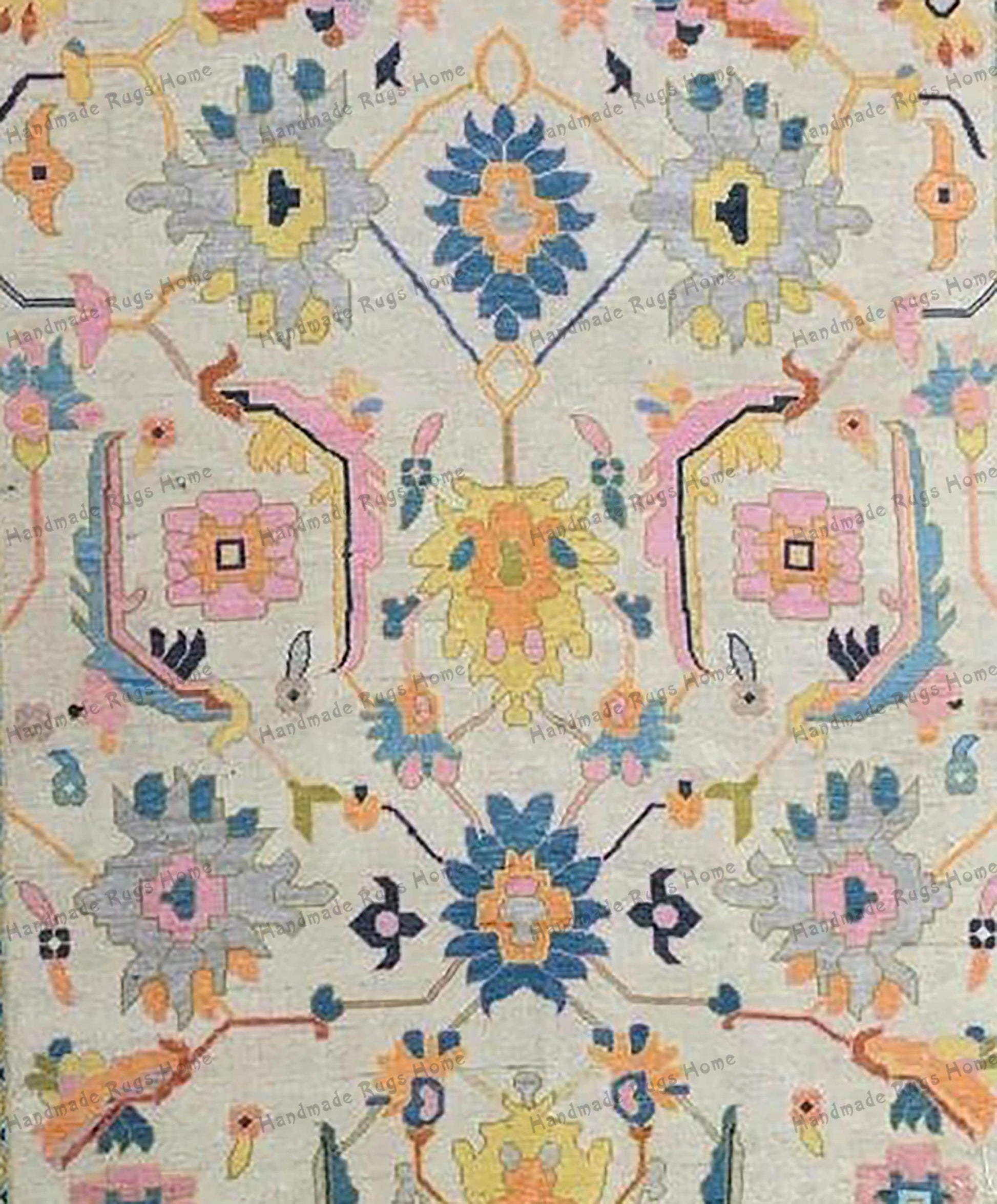 Vintage-style wool rug with delicate oriental designs