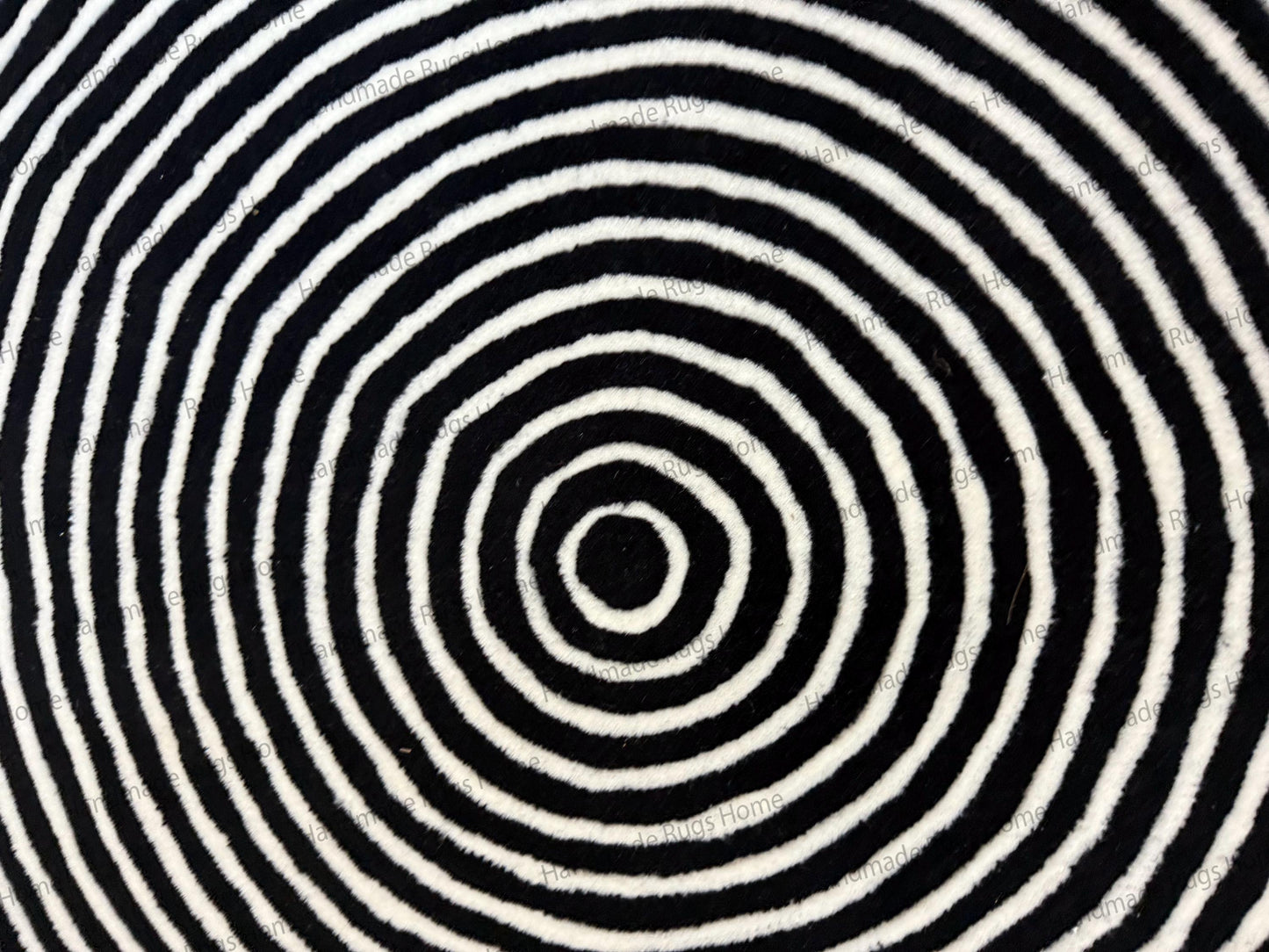 Monochrome Spiral Round Hand-Tufted Wool Rug – Black and White Modern Circle Carpet