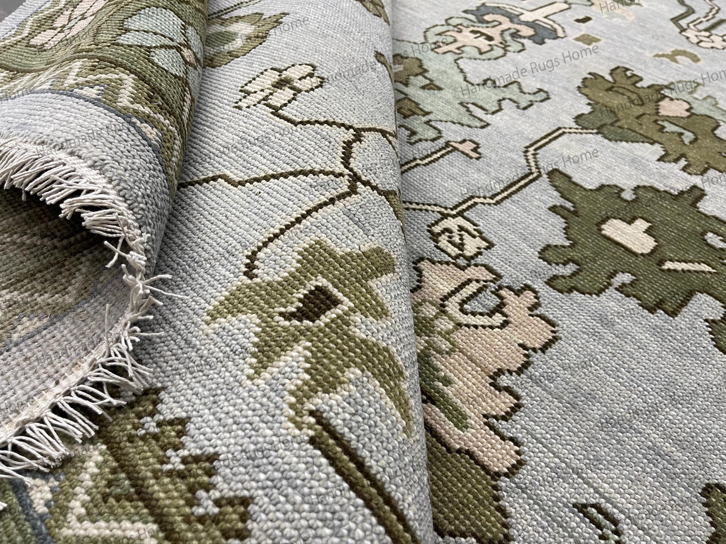 Hand Knotted Oushak Rug: Vintage Transitional Style