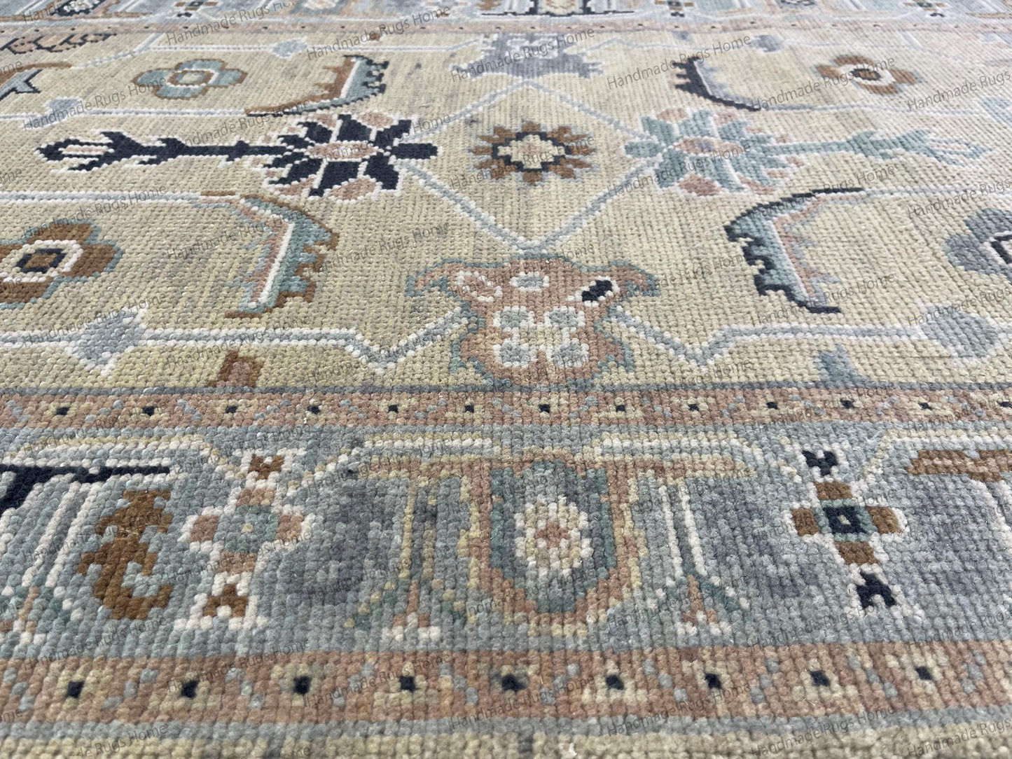 Hand-Knotted Wool Oushak Rug: Traditional Persian Style Floral Area Rug