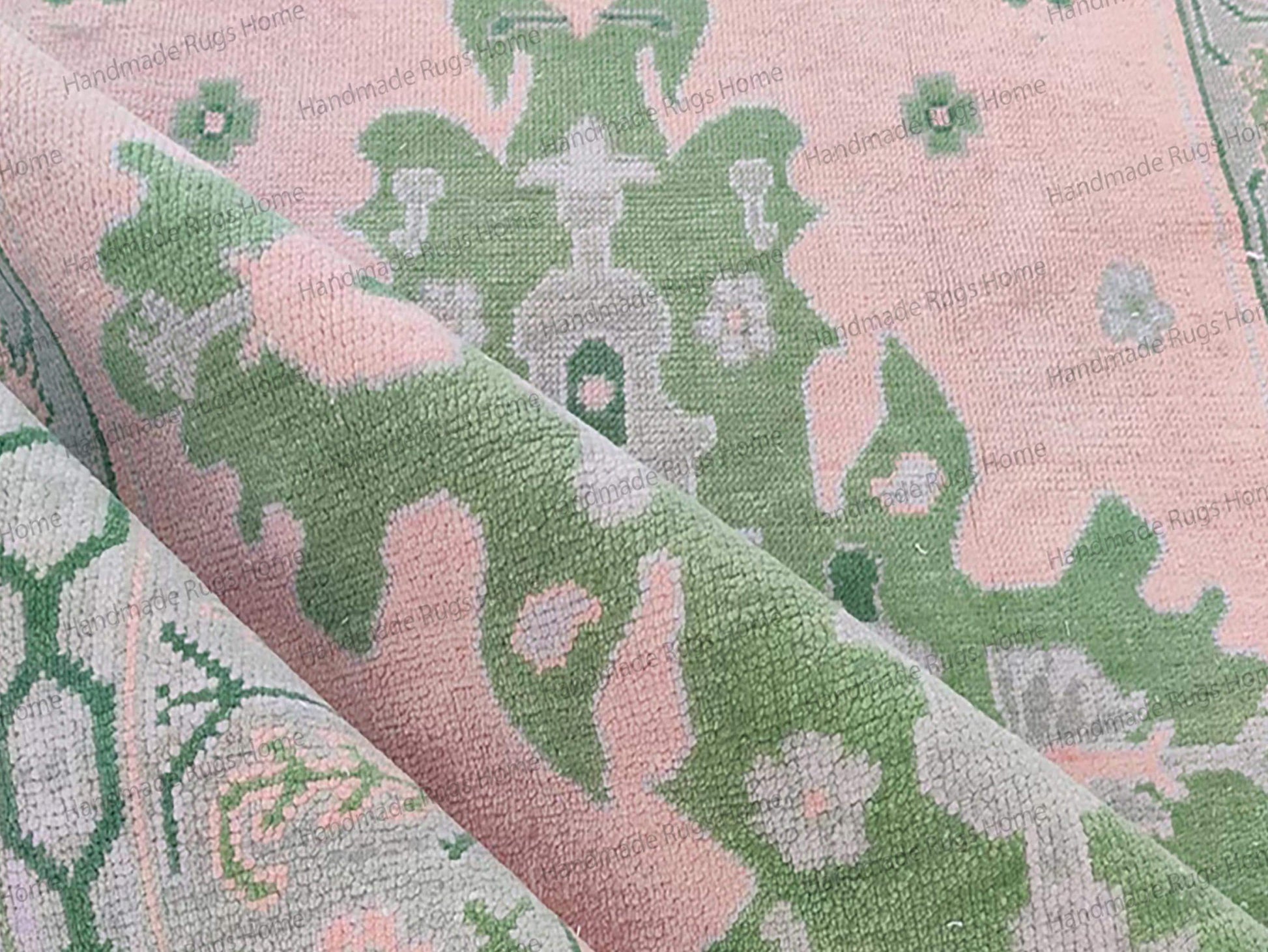 Large Size Neutral Area Rug