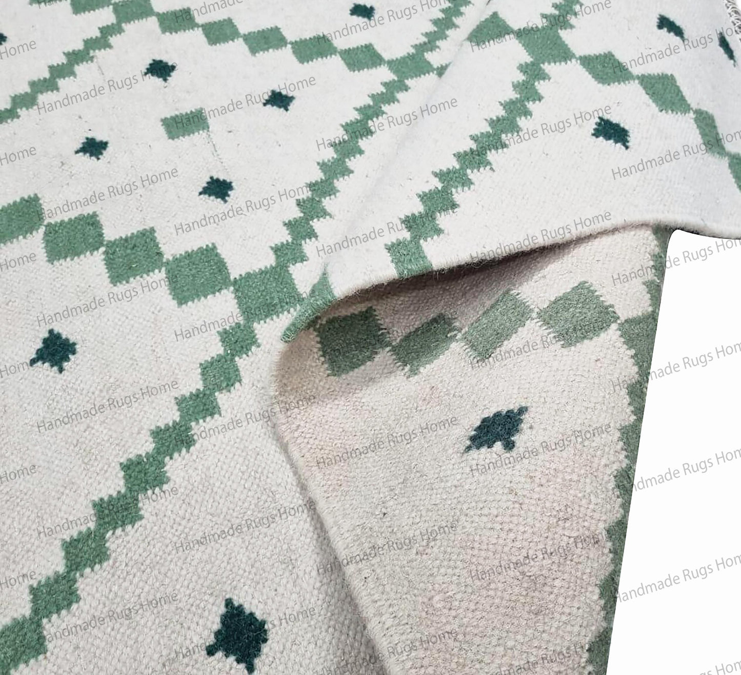 Wool Dhurrie Rug, Handwoven Lattice Flatweave, Ivory & Green Scalloped Edge