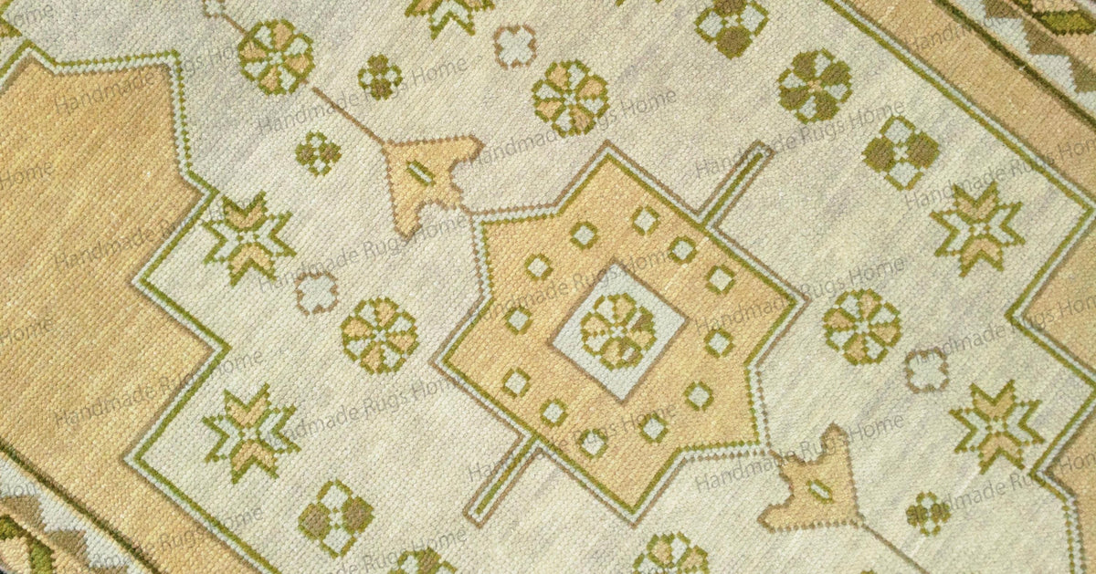 Runner Handmade Wool Oushak Rug: Floral Design, 2.5 x 8