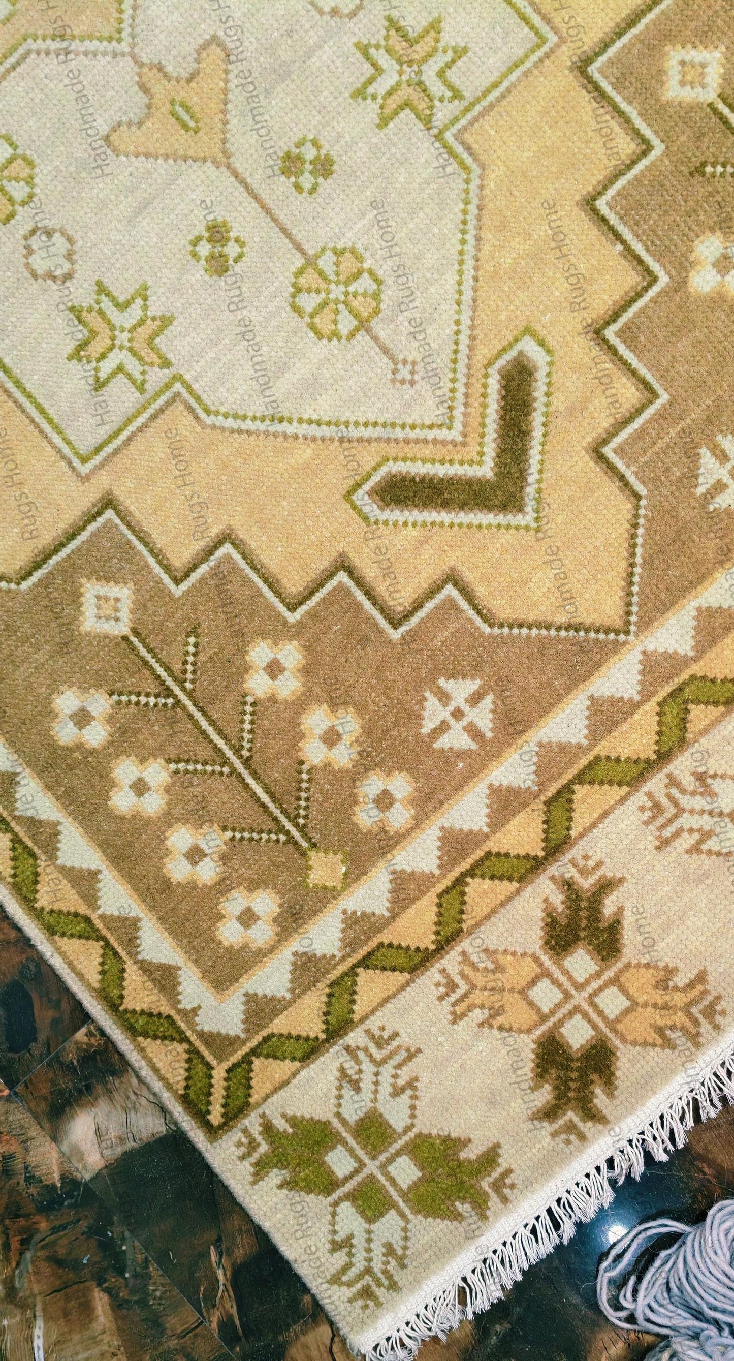 Runner Handmade Wool Oushak Rug: Floral Design, 2.5 x 8